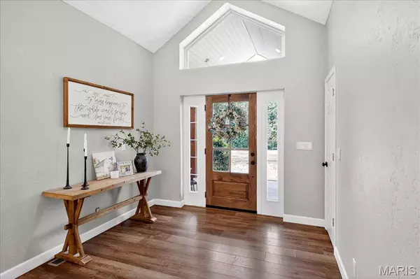 7320 Northwood CT, Millstadt, IL 62260