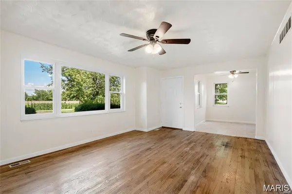 9506 B RD, Valmeyer, IL 62295