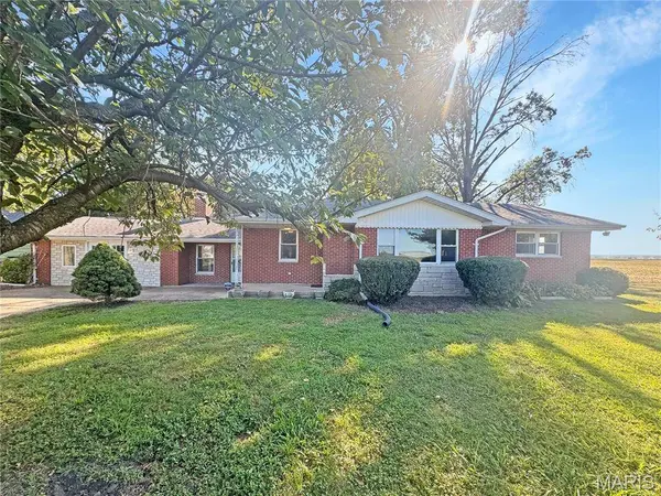 9506 B RD, Valmeyer, IL 62295