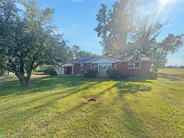 9506 B RD, Valmeyer, IL 62295