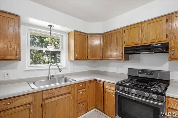 9506 B RD, Valmeyer, IL 62295