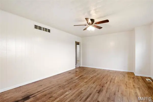 9506 B RD, Valmeyer, IL 62295