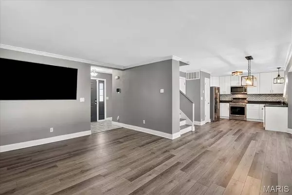 2620 Brookfield CT, Columbia, IL 62236