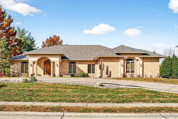 1504 Gedern DR, Columbia, IL 62236