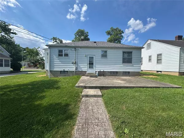 508 W Legion AVE, Columbia, IL 62236