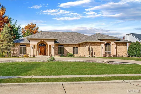 1504 Gedern DR, Columbia, IL 62236