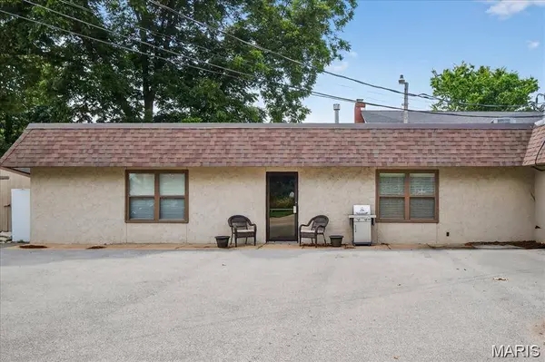 638 N Main ST, Columbia, IL 62236