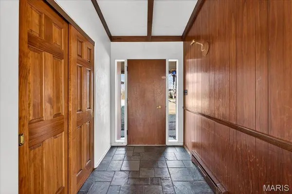 510 Gilmore Lake RD, Columbia, IL 62236