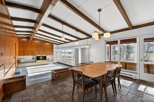 510 Gilmore Lake RD, Columbia, IL 62236