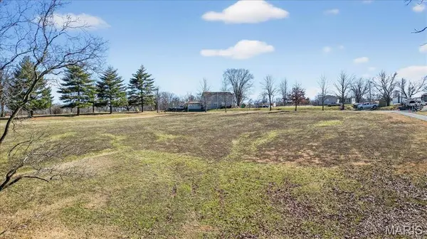 XXX Centerville RD, Columbia, IL 62236