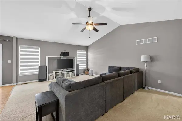 1104 Maplewood LN, Waterloo, IL 62298