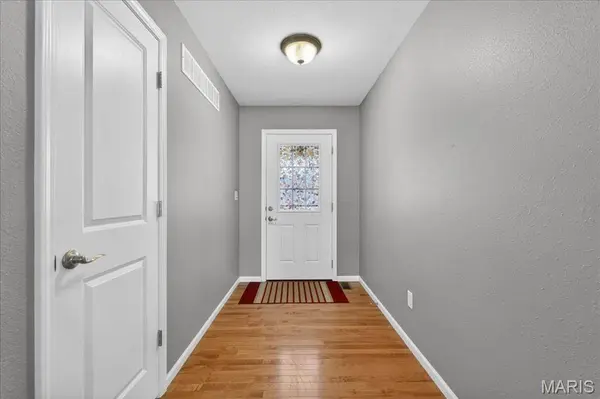 1104 Maplewood LN, Waterloo, IL 62298