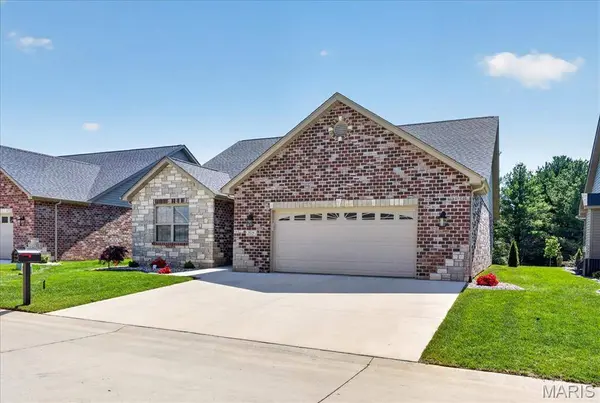 2024 Ravenel, Belleville, IL 62226