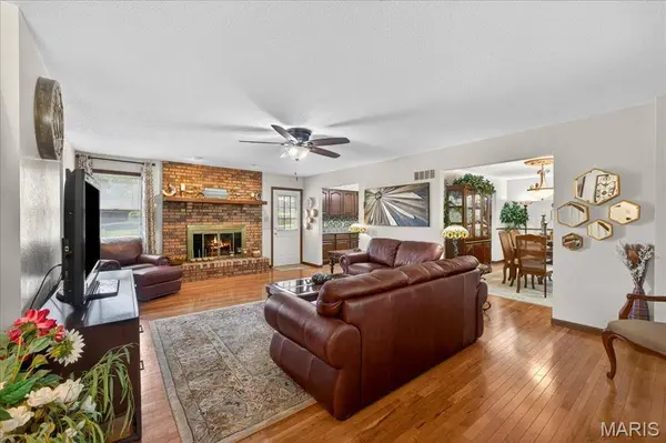 411 John Henry ST, Belleville, IL 62220