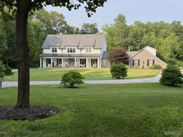 20 Chesapeake TRL, Columbia, IL 62236