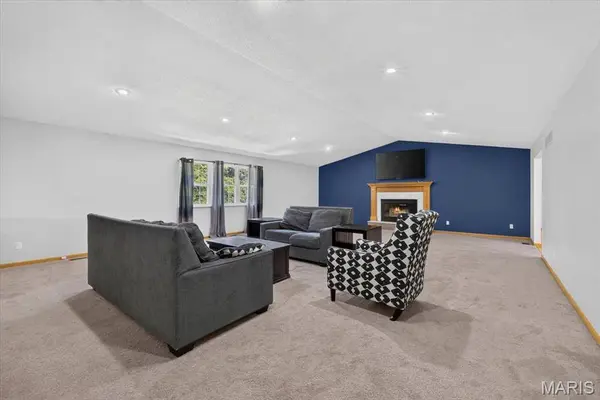 813 E Haven DR, Waterloo, IL 62298
