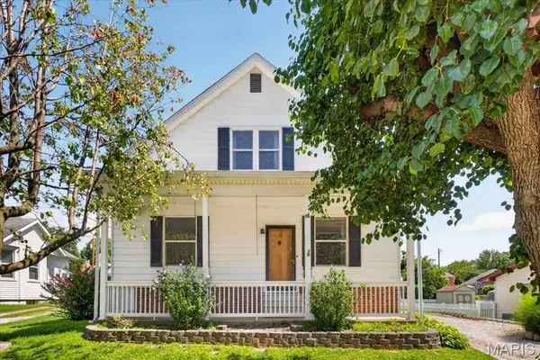 608 S Rapp AVE, Columbia, IL 62236