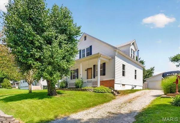 608 S Rapp AVE, Columbia, IL 62236