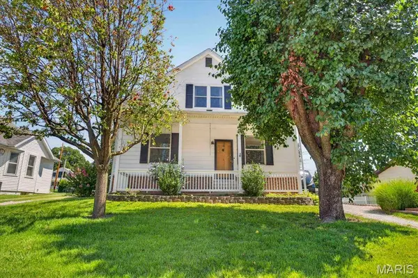 608 S Rapp AVE, Columbia, IL 62236