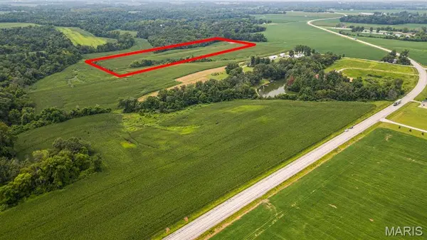 4145 Levy LN, Millstadt, IL 62260