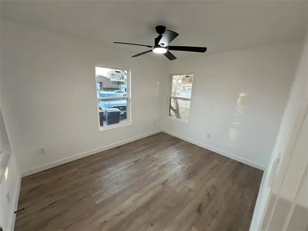 215 Southwood Drive, Garland, TX 75040