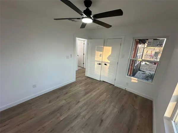 215 Southwood Drive, Garland, TX 75040