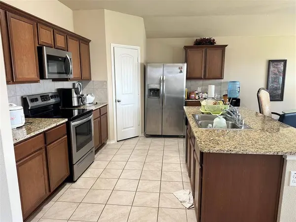 915 Quartz Trail, Princeton, TX 75407