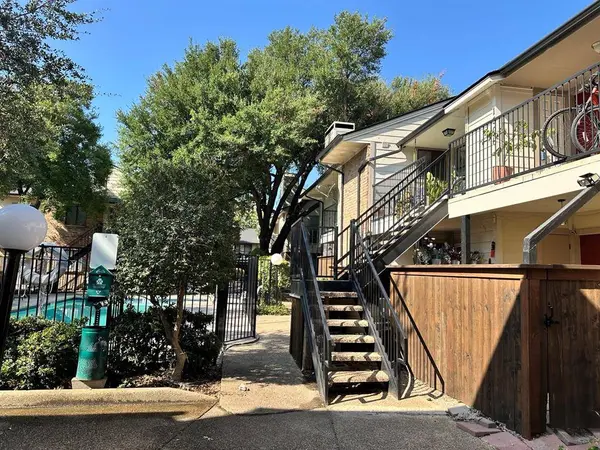 6646 E Lovers Lane #1506, Dallas, TX 75214