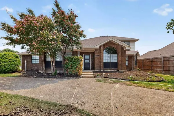 2906 Crooked Creek Drive, Carrollton, TX 75007