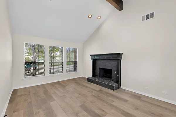 2906 Crooked Creek Drive, Carrollton, TX 75007