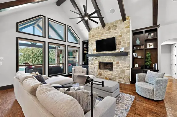 6421 Jasper Circle, Midlothian, TX 76065