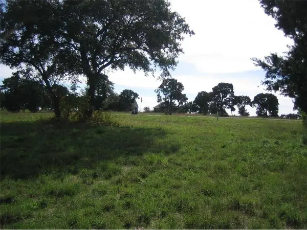 6216 N Aberdeen Drive, Cleburne, TX 76033