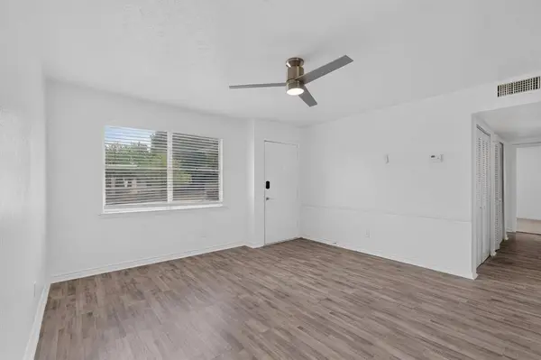 2942 Candlewick Lane, Farmers Branch, TX 75234