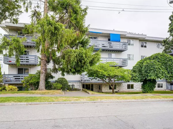 859 Carrie St #302, Esquimalt, BC V9A 5R5