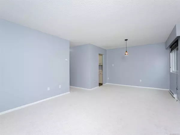 859 Carrie St #302, Esquimalt, BC V9A 5R5