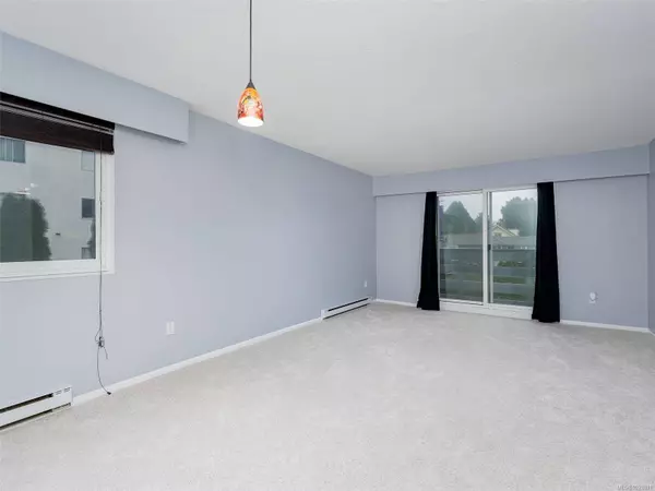 859 Carrie St #302, Esquimalt, BC V9A 5R5