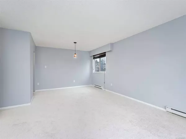 859 Carrie St #302, Esquimalt, BC V9A 5R5