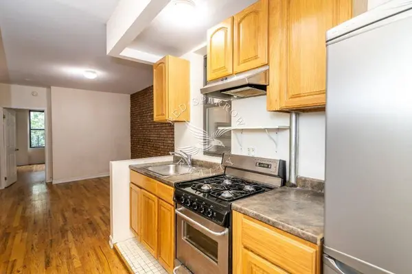420 E 83rd Street #2W, Manhattan, NY 10028