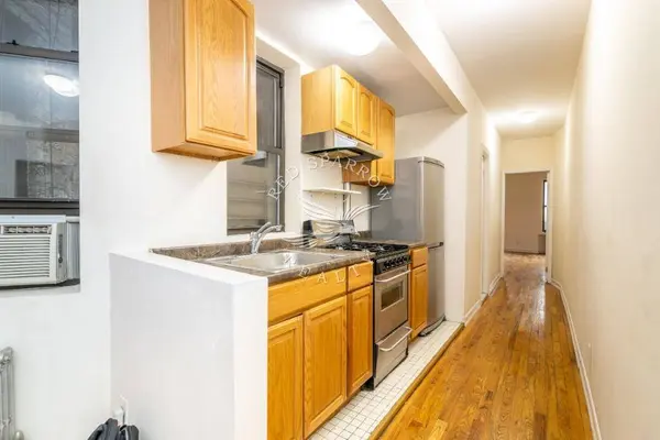 420 E 83rd Street #2W, Manhattan, NY 10028