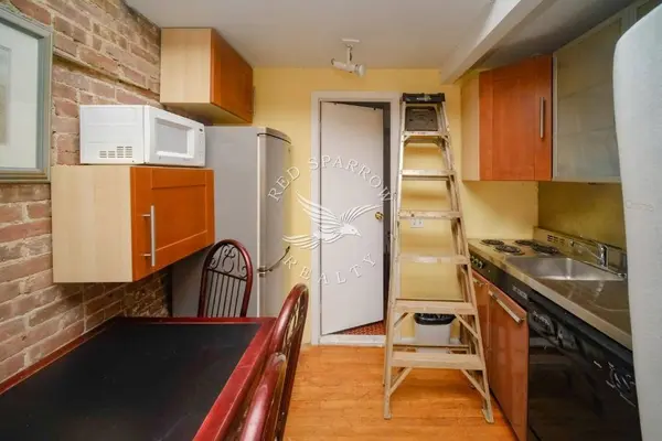 67 W 83rd Street #3R, Manhattan, NY 10024