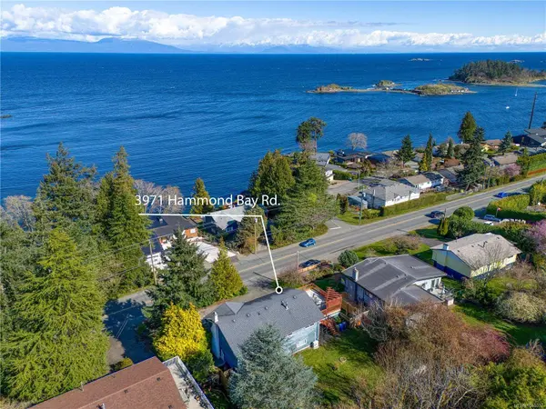 3971 Hammond Bay Rd, Nanaimo, BC V9T 1G4