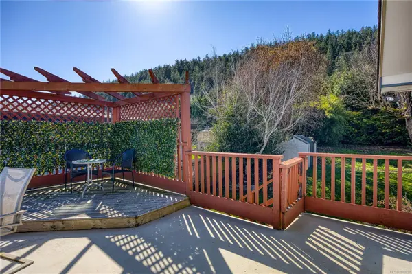 3971 Hammond Bay Rd, Nanaimo, BC V9T 1G4