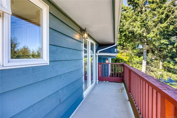 3971 Hammond Bay Rd, Nanaimo, BC V9T 1G4