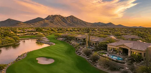 Living on the Fairway in Phoenix: A Buyer's Guide to Golf Communities,Jessie Nixon