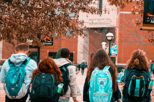 Top Albuquerque Neighborhoods Near UNM — Perfect for Students and Faculty