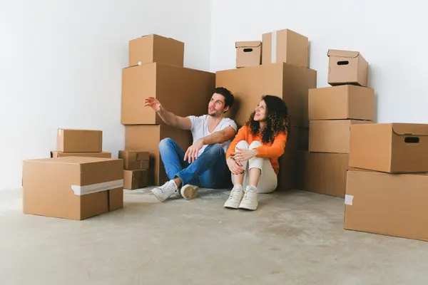 How to Make Moving to Albuquerque Stress-Free: Tips for New Residents,Anita Mora