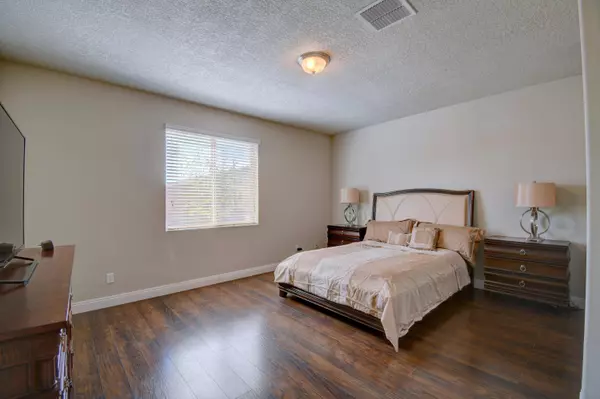 7227 WASILLA DR NE, Rio Rancho, NM 87144