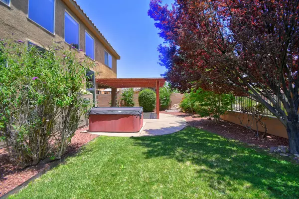 2200 LAS BRISAS CIR SE, Rio Rancho, NM 87124