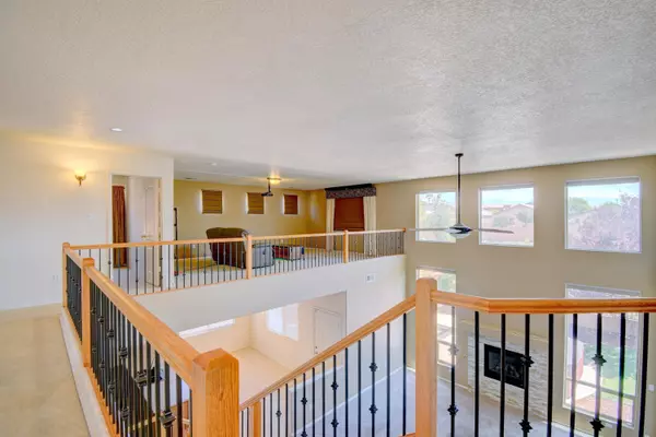 2200 LAS BRISAS CIR SE, Rio Rancho, NM 87124