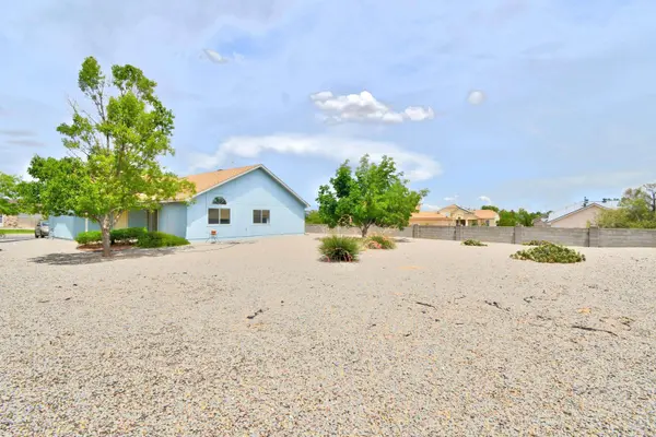 4212 MONTREAL LOOP NE, Rio Rancho, NM 87144